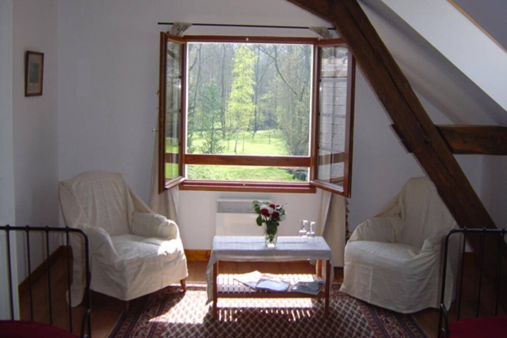Photo of Livingroom in Vernou-sur-Brenne
