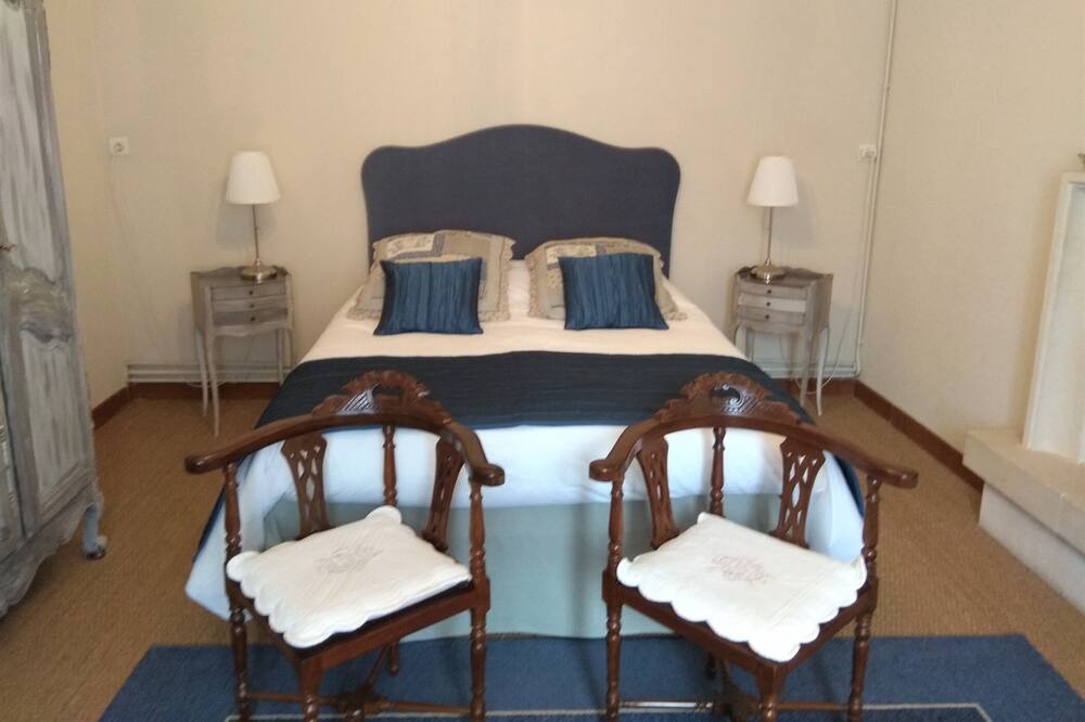 Photo of Bedroom in Vernou-sur-Brenne