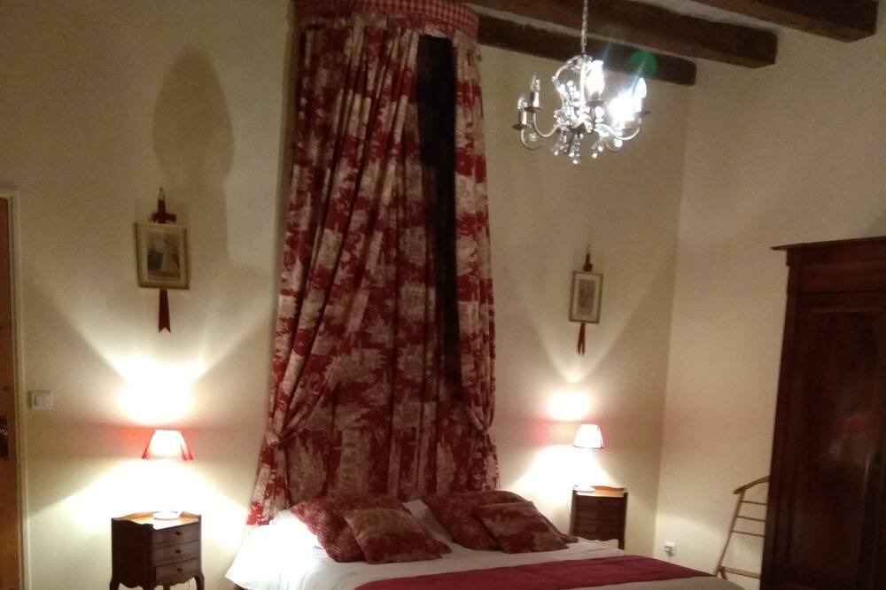Photo of Bedroom in Vernou-sur-Brenne