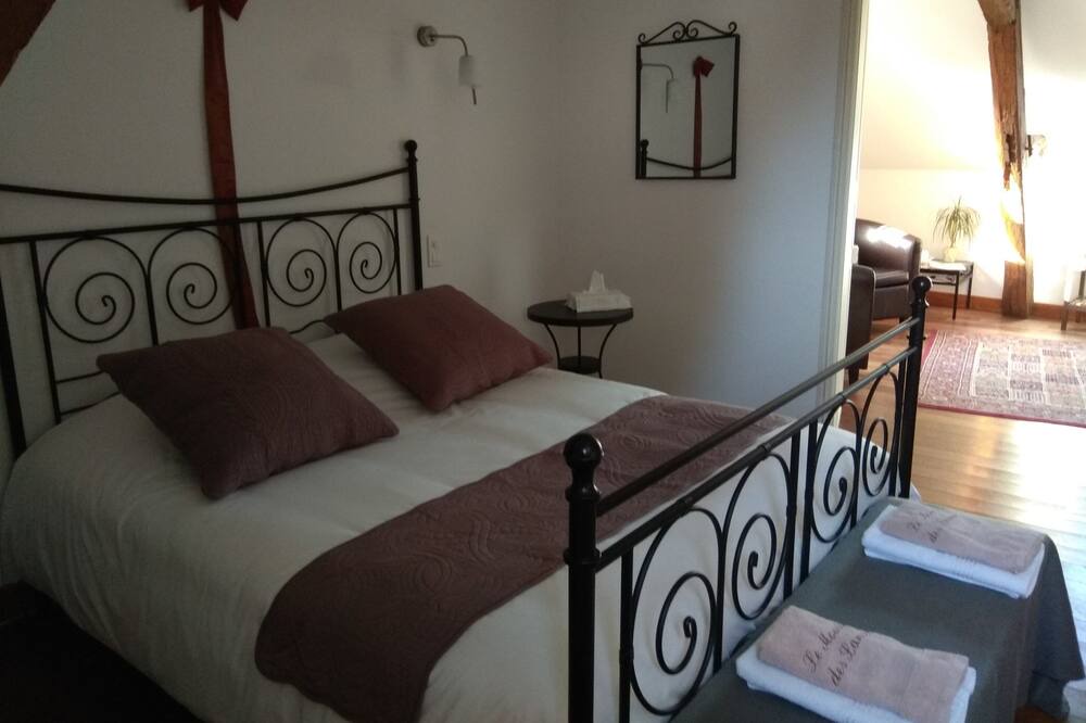 Photo of Bedroom in Vernou-sur-Brenne