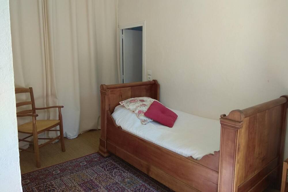 Photo of Bedroom in Vernou-sur-Brenne