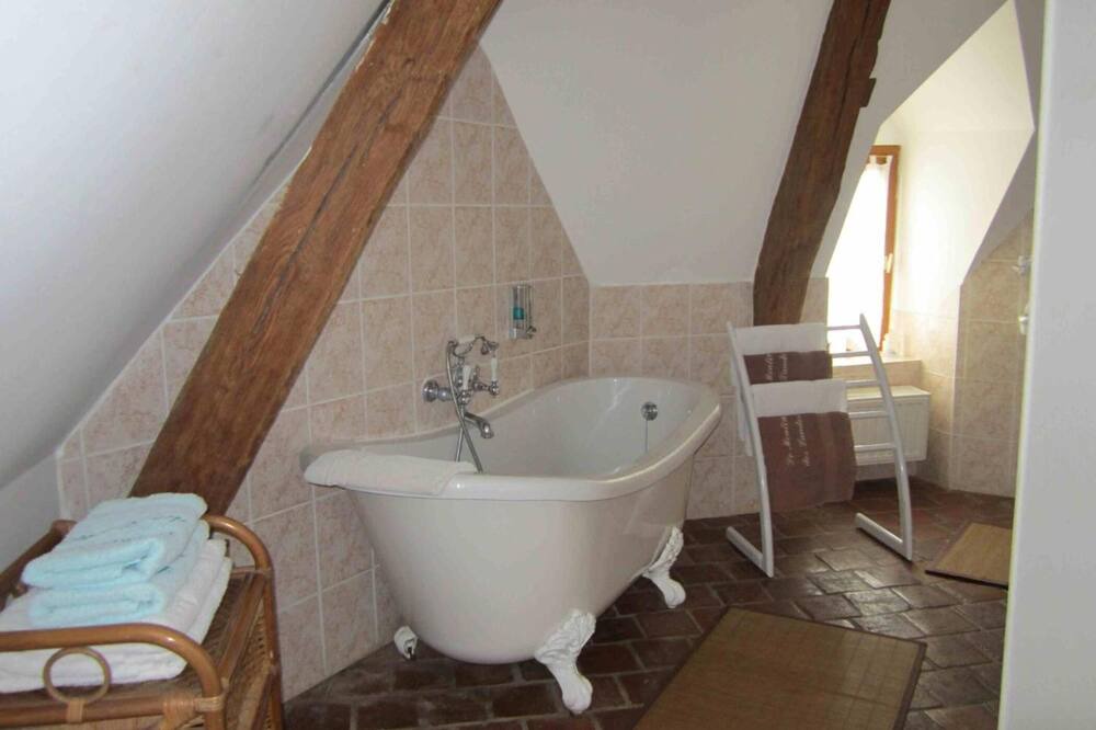 Photo of Bathroom in Vernou-sur-Brenne