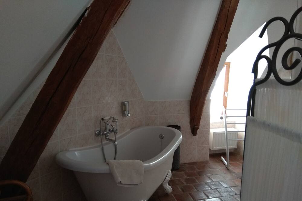 Photo of Bathroom in Vernou-sur-Brenne