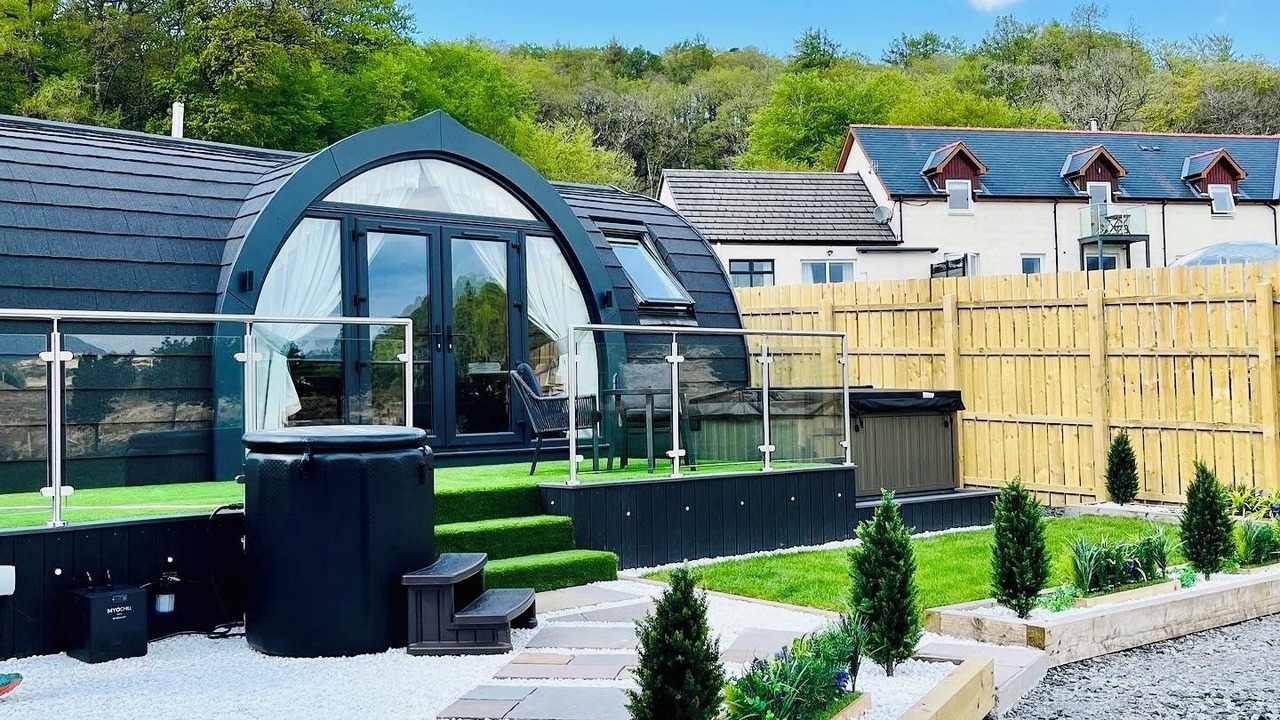 Photo of Others in Salen