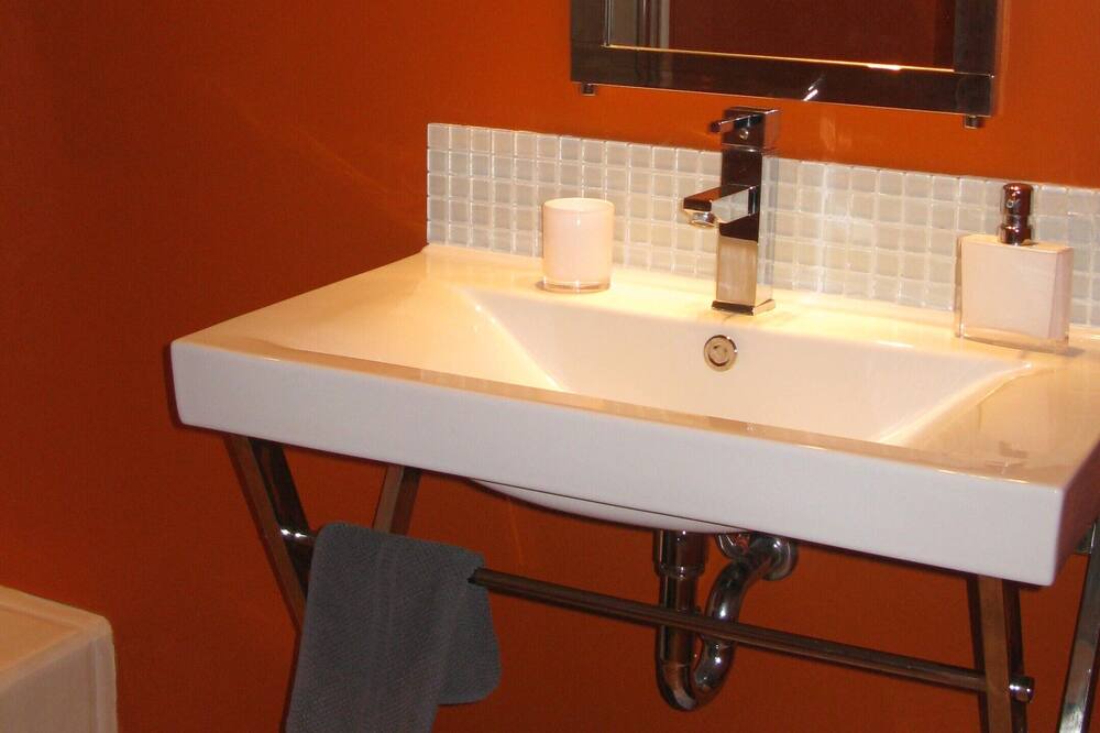 Photo of Bathroom in Les 3 Cites