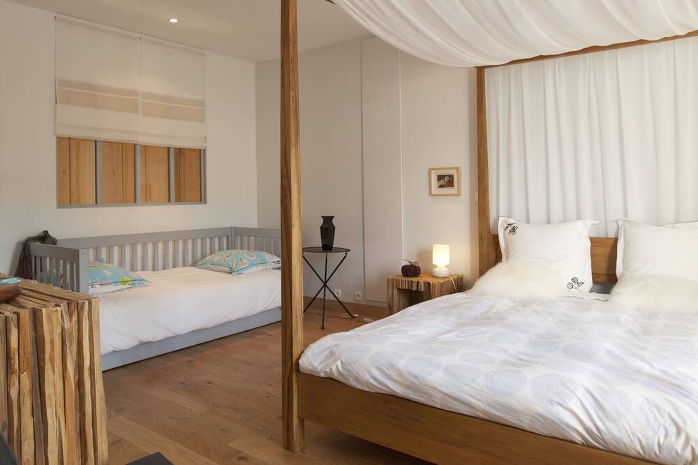 Photo of Bedroom in Les 3 Cites