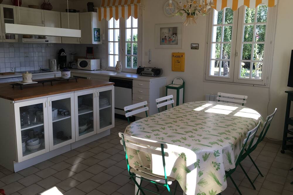 Photo of Kitchen in Mansigne