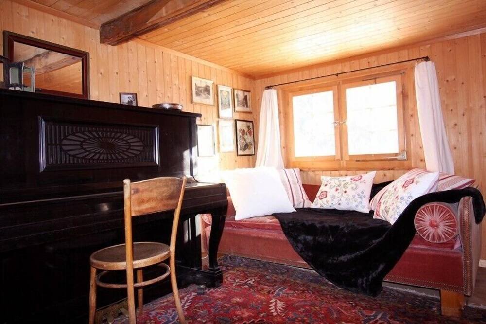Photo of Bedroom in Lumnezia