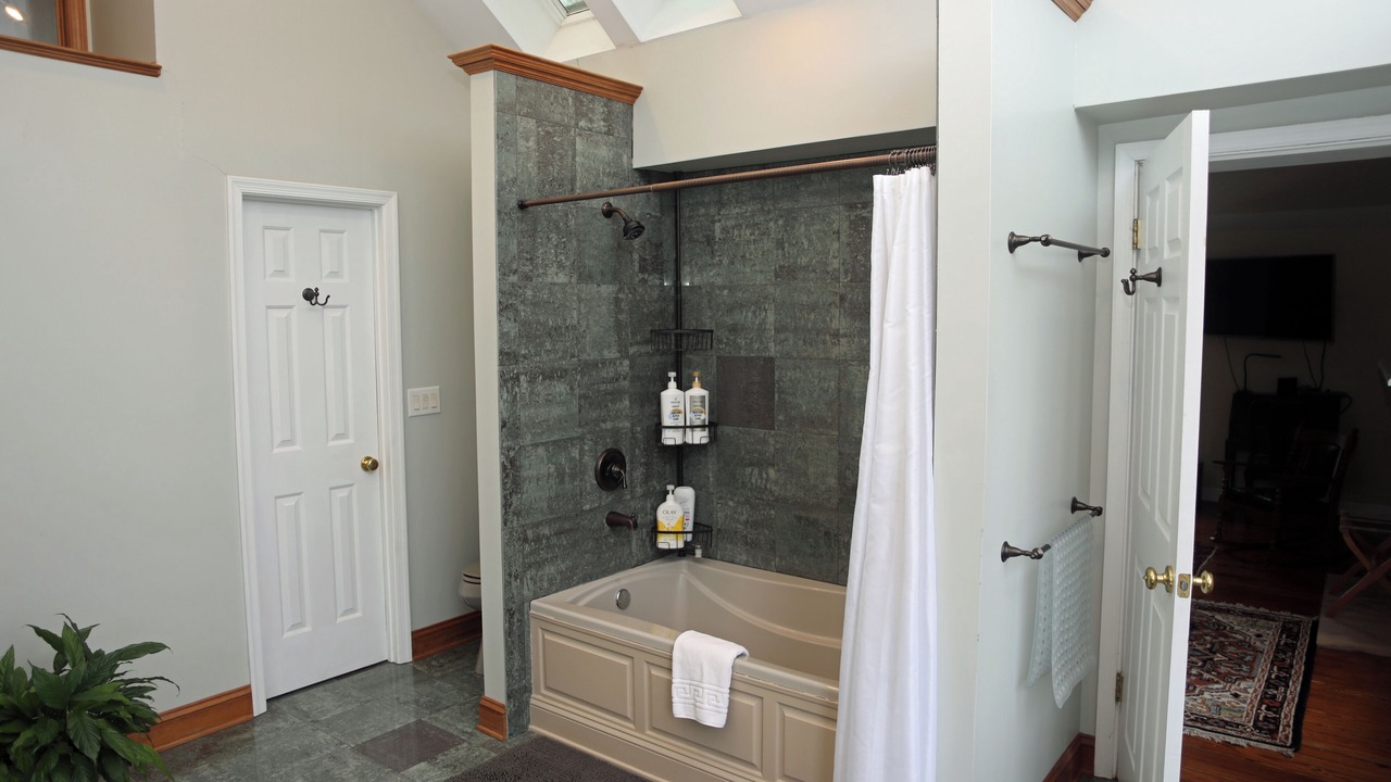 Photo of Bathroom in Alton