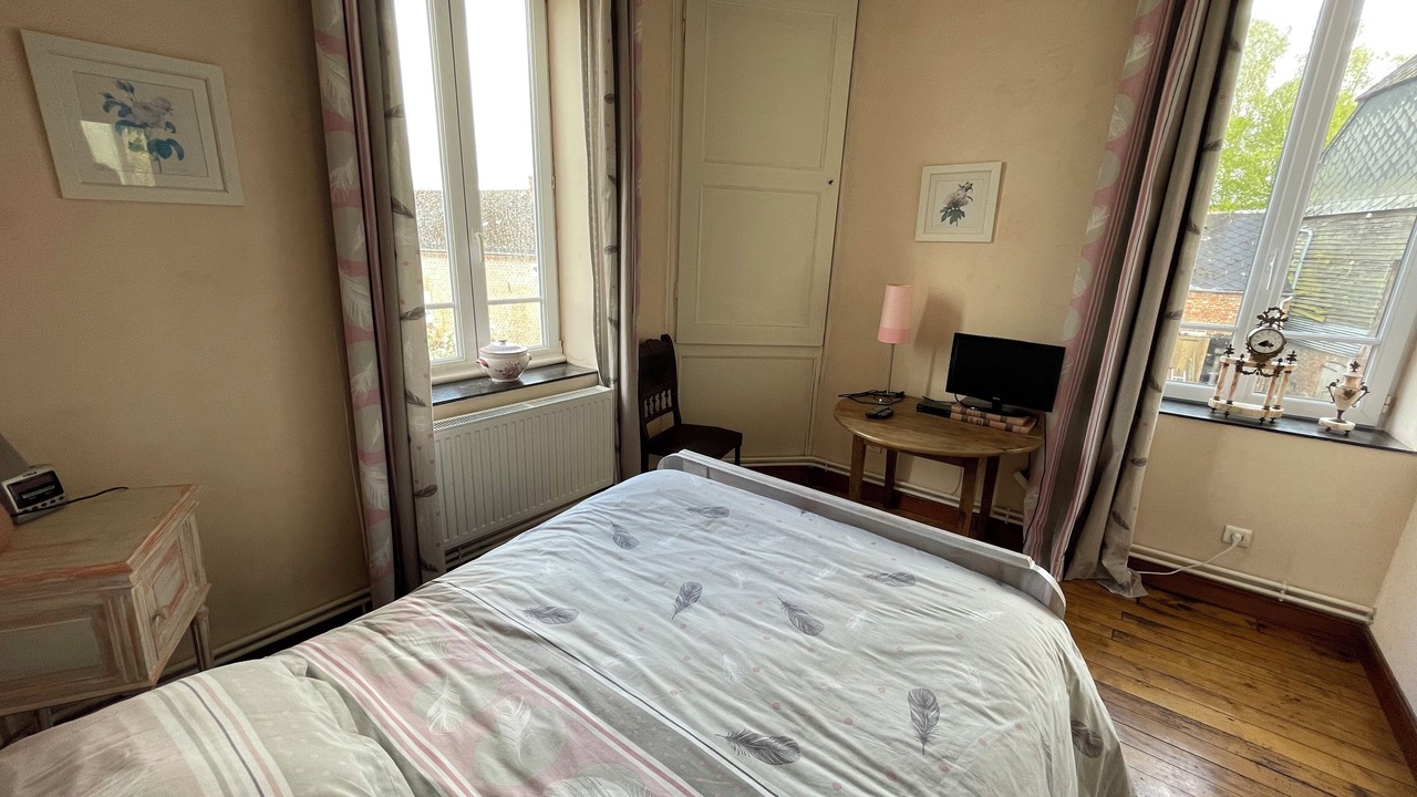 Photo of Bedroom in Origny-en-Thierache