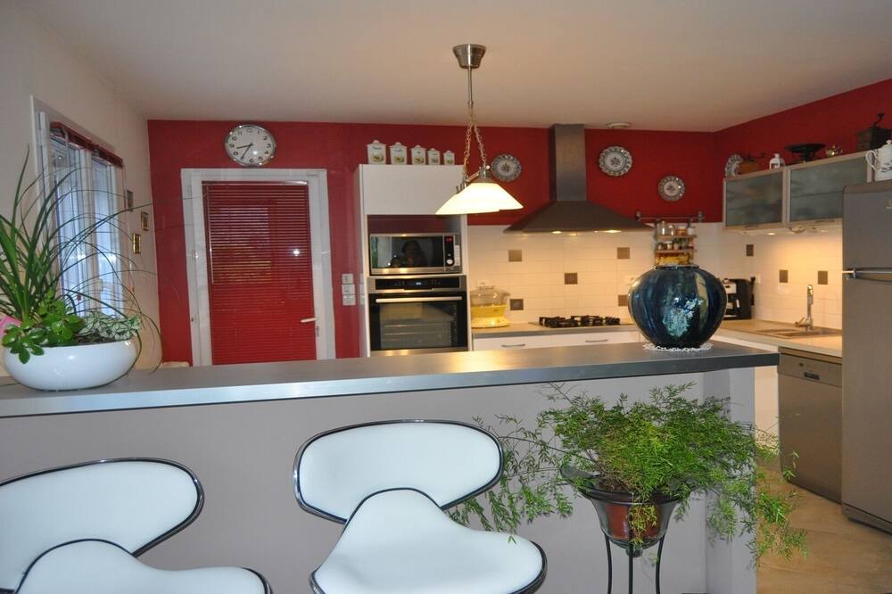 Photo of Kitchen in Saint-Hippolyte-du-Fort