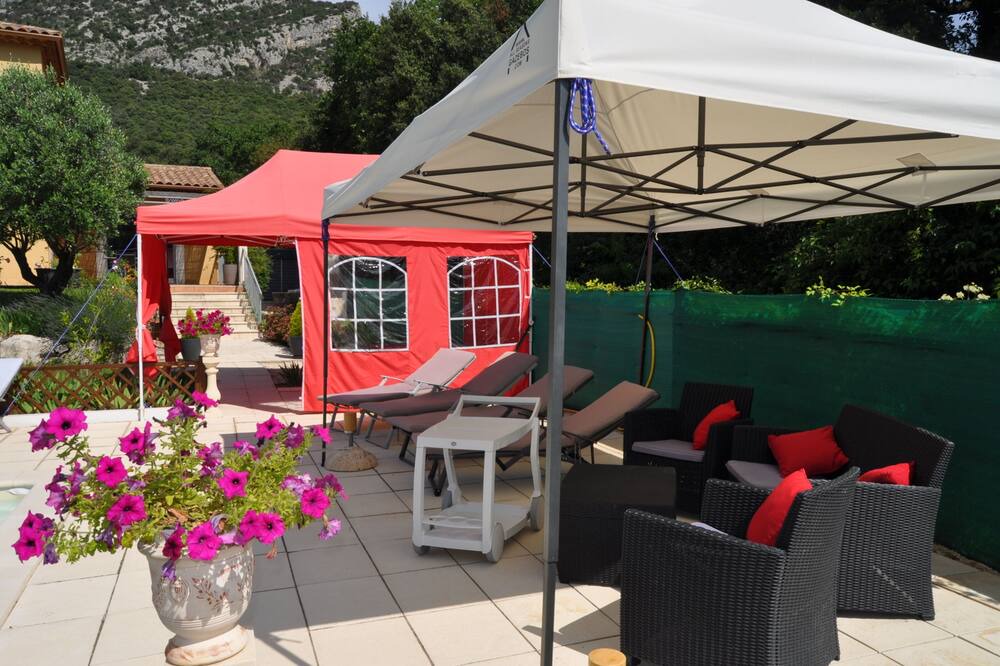 Photo of Patio Balcony in Saint-Hippolyte-du-Fort