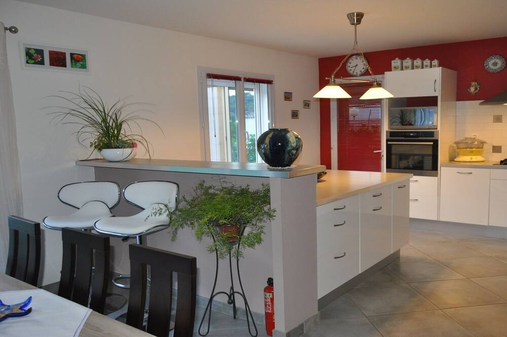 Photo of Kitchen in Saint-Hippolyte-du-Fort