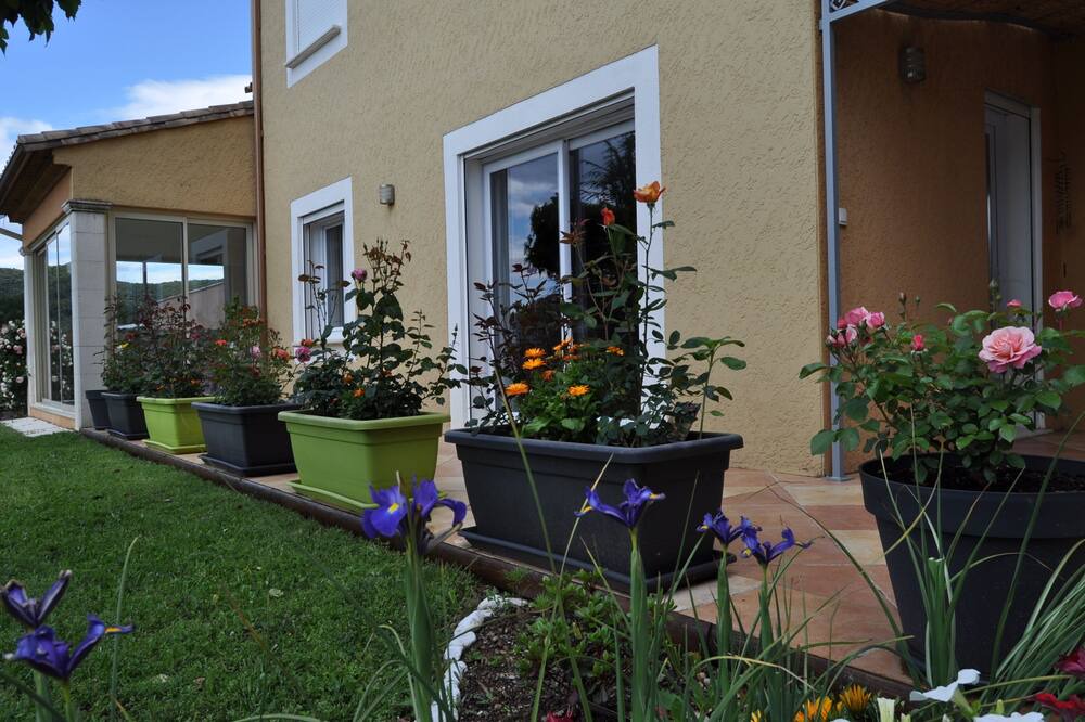 Photo of Outdoor in Saint-Hippolyte-du-Fort