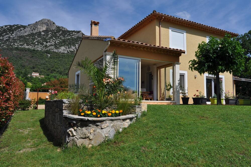 Photo of Outdoor in Saint-Hippolyte-du-Fort