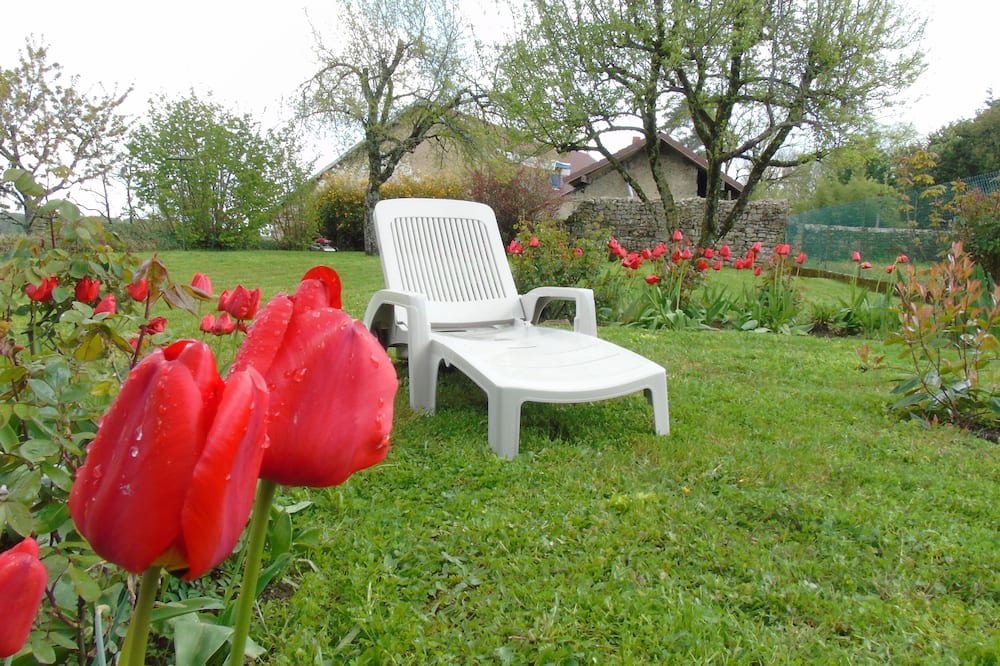 Photo of Outdoor in Miery