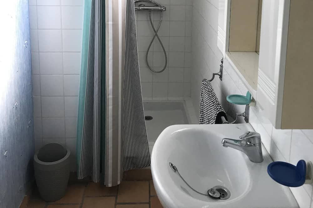 Photo of Bathroom in Biganos