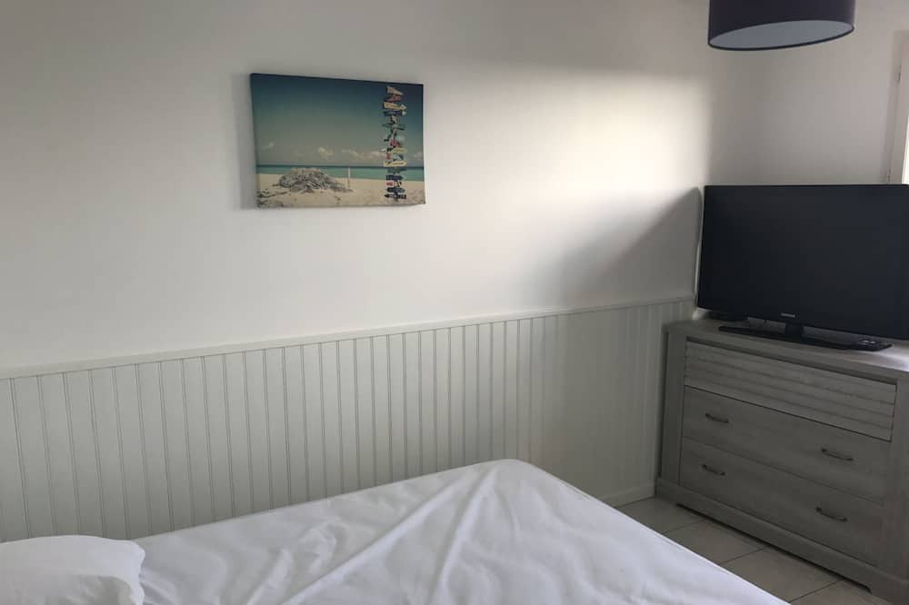 Photo of Bedroom in Biganos