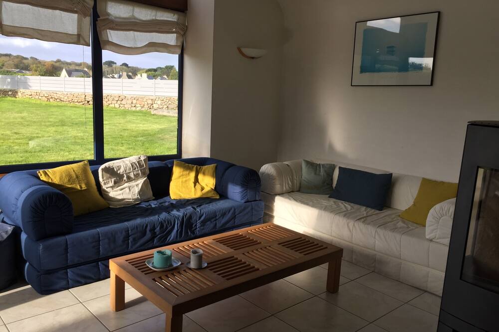 Photo of Livingroom in Saint-Pol-de-Leon