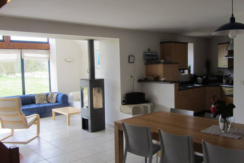 Photo of Livingroom in Saint-Pol-de-Leon