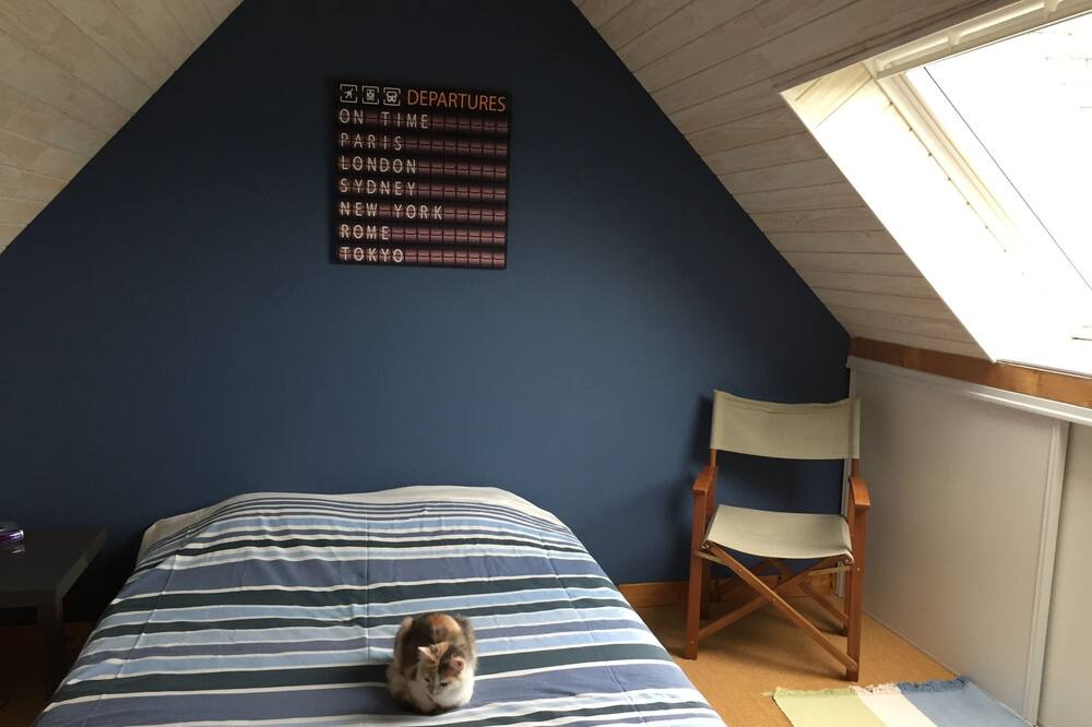 Photo of Bedroom in Saint-Pol-de-Leon