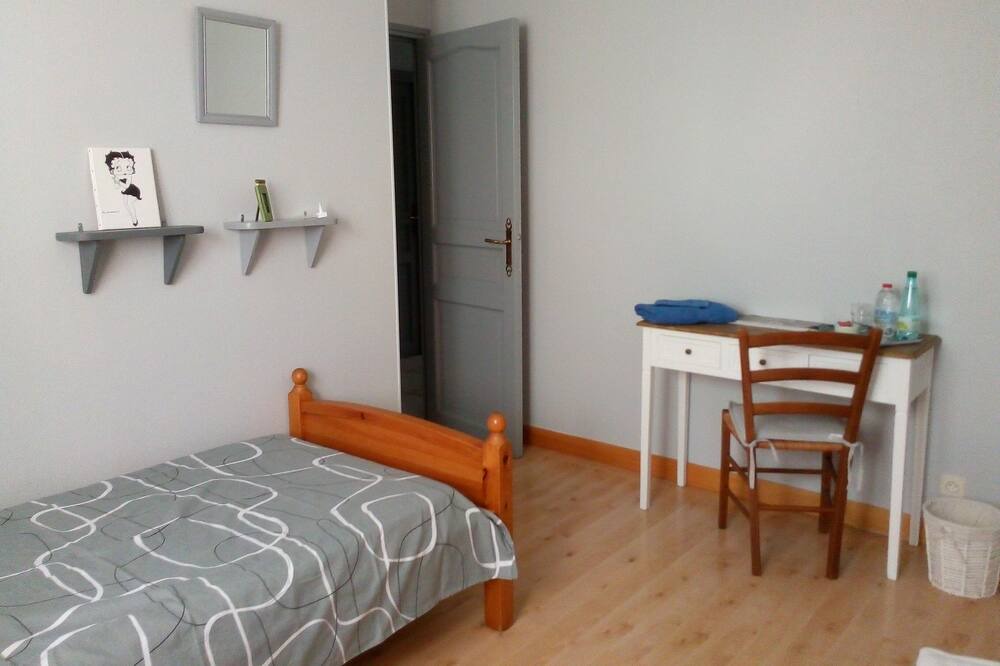 Photo of Bedroom in Gaillac