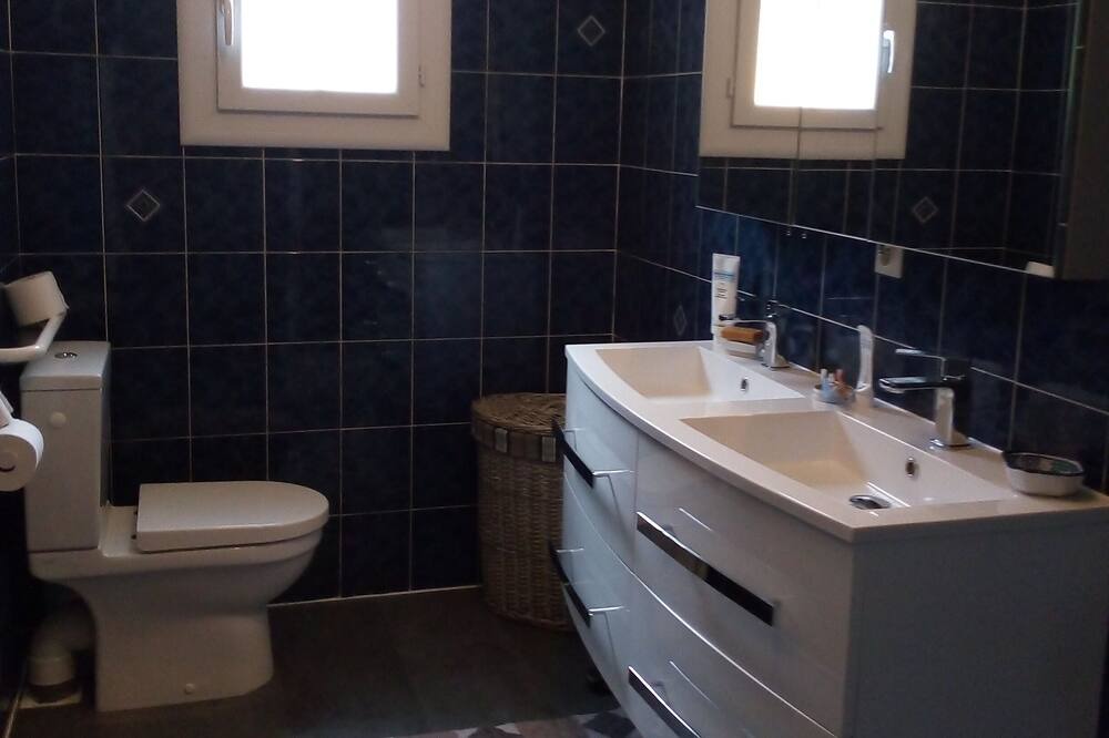 Photo of Bathroom in Gaillac