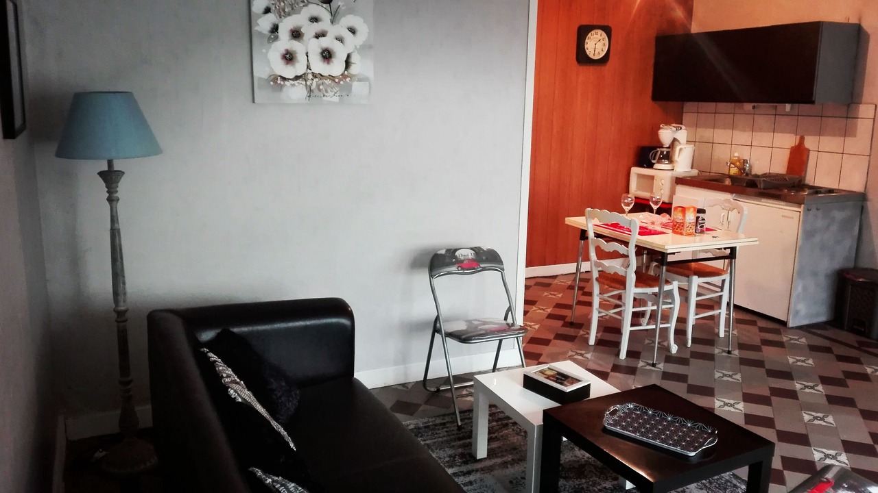 Photo of Others in Albert