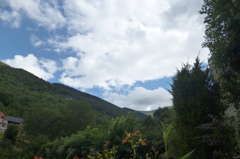 Photo of Outdoor in Sem