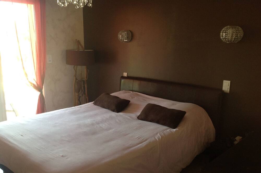 Photo of Bedroom in La Farlede