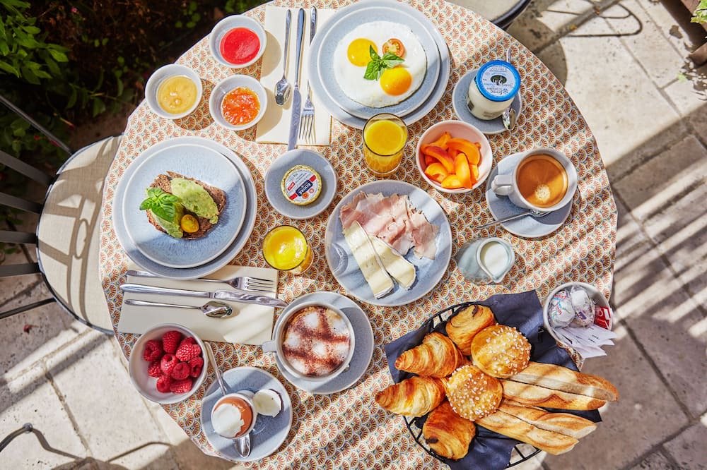 Photo of Others in Gassin