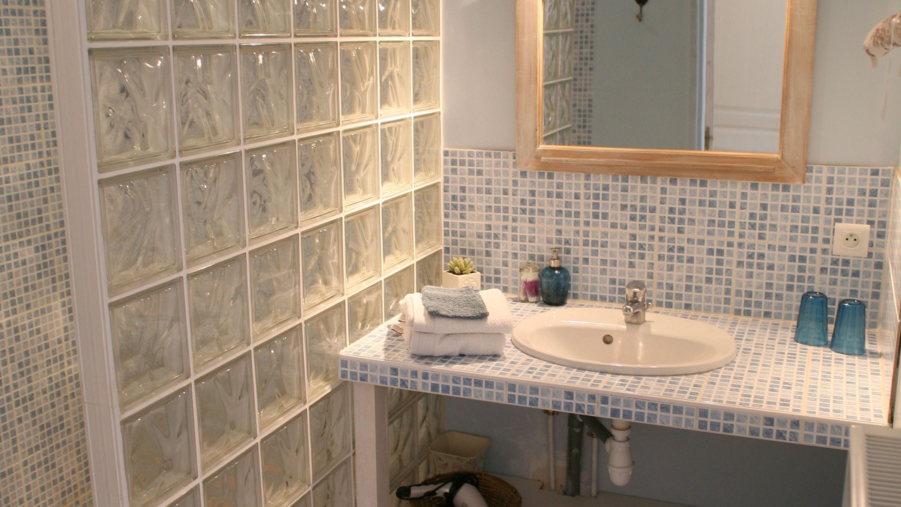 Photo of Bathroom in Sainghin-en-Weppes