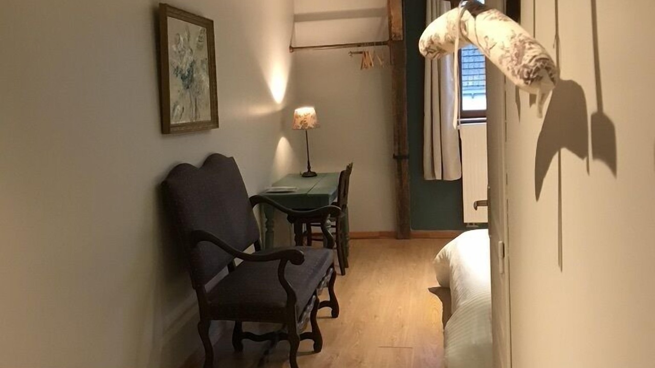 Photo of Bedroom in Sainghin-en-Weppes