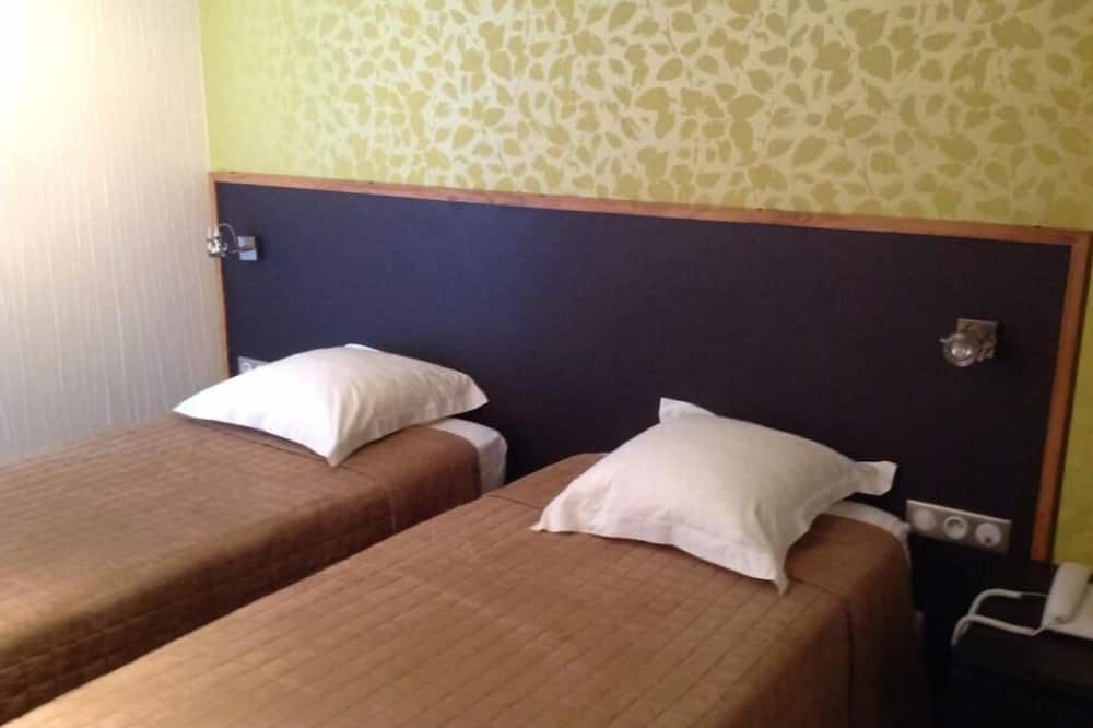 Photo of Bedroom in Loheac