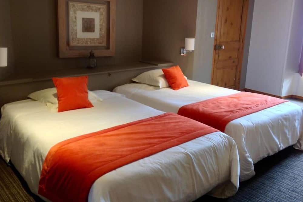 Photo of Bedroom in Loheac