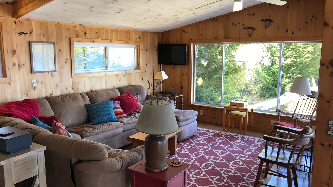 Photo of Livingroom in Barrington