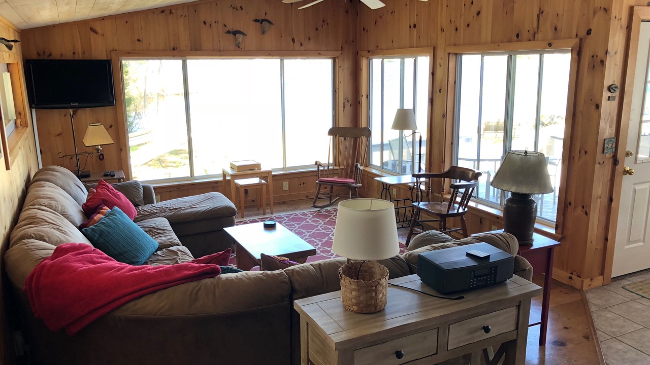 Photo of Livingroom in Barrington