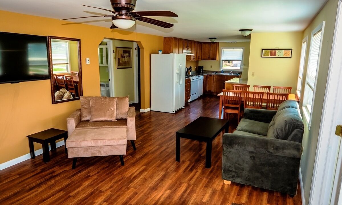 Photo of Livingroom in Alexandria Bay