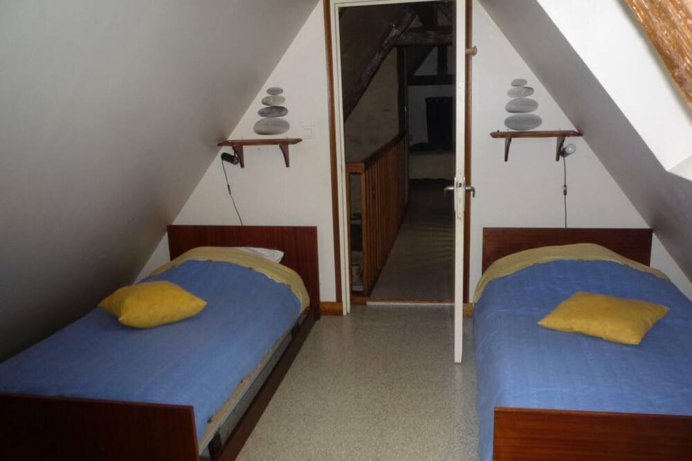 Photo of Bedroom in Cheille