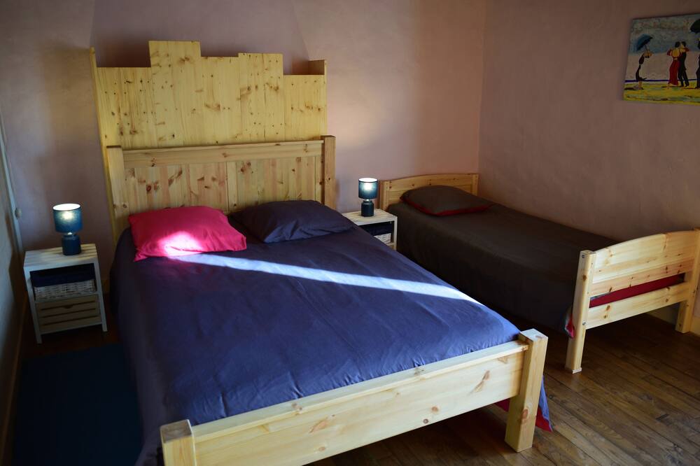 Photo of Bedroom in Saint-Leger-des-Pres