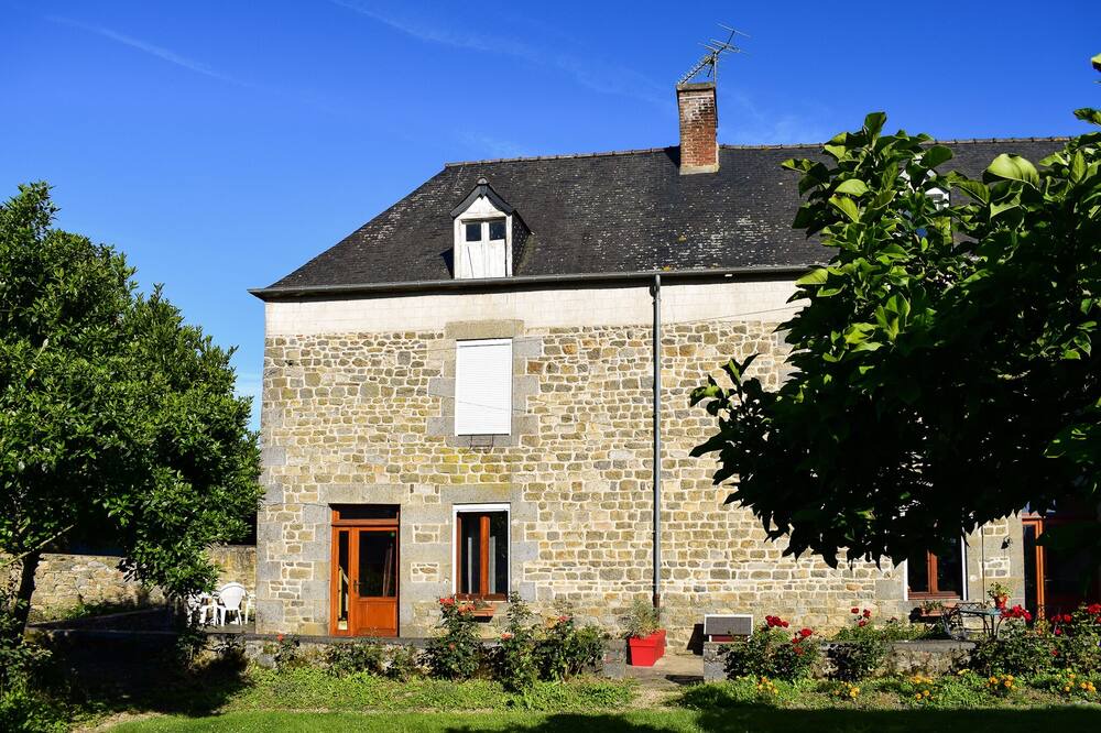 Photo of Outdoor in Saint-Leger-des-Pres