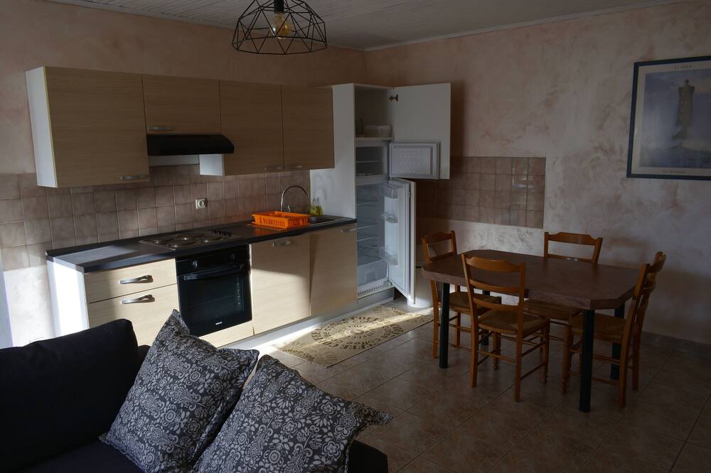 Photo of Kitchen in Saint-Leger-des-Pres