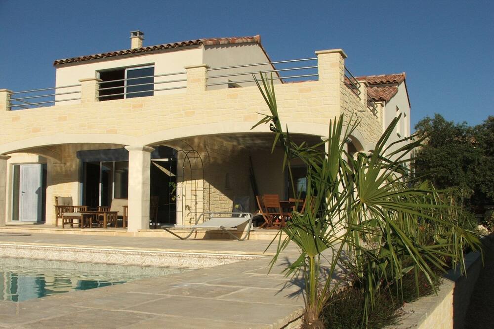 Photo of Outdoor in Saint-Hippolyte-de-Montaigu