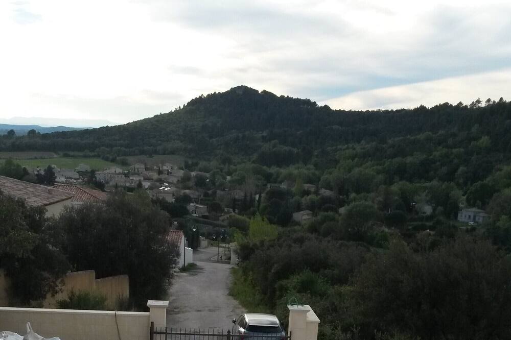 Photo of Others in Saint-Hippolyte-de-Montaigu