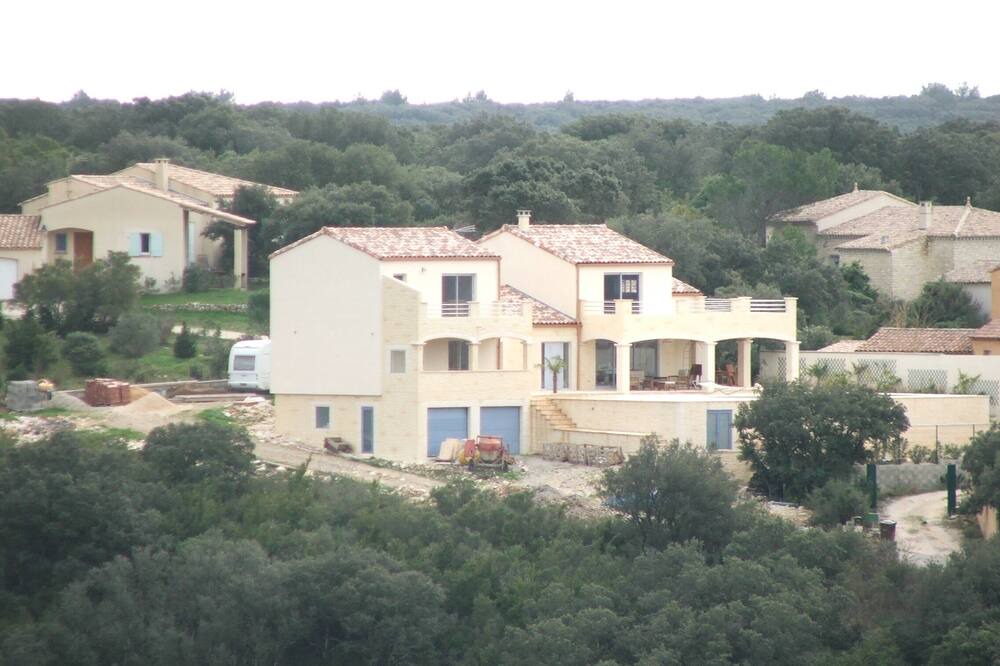 Photo of Outdoor in Saint-Hippolyte-de-Montaigu