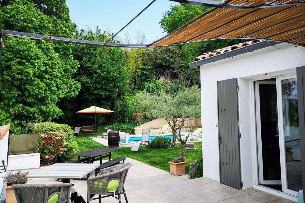Photo of Patio Balcony in Forcalquier