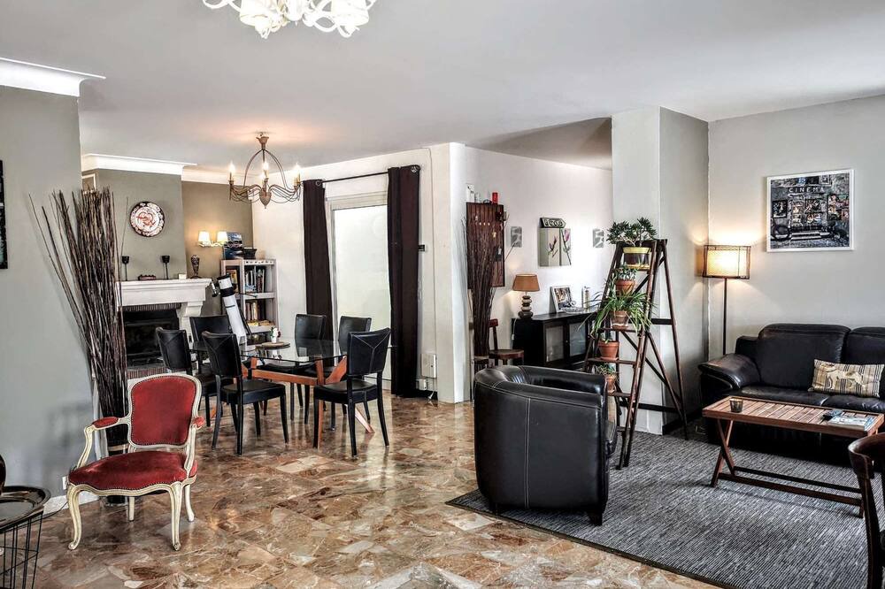 Photo of Livingroom in Forcalquier