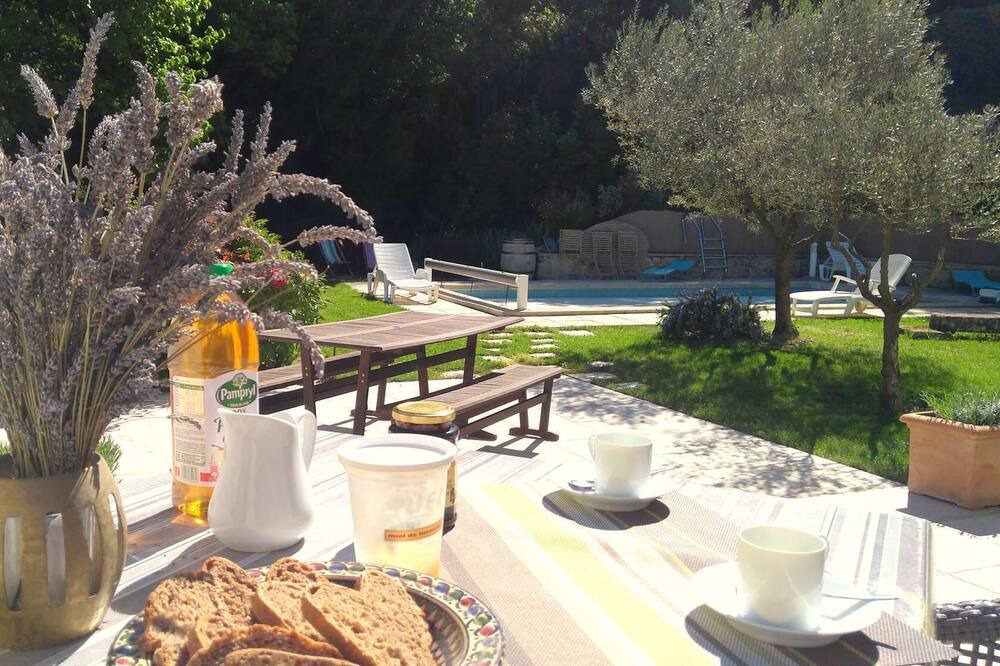 Photo of Patio Balcony in Forcalquier
