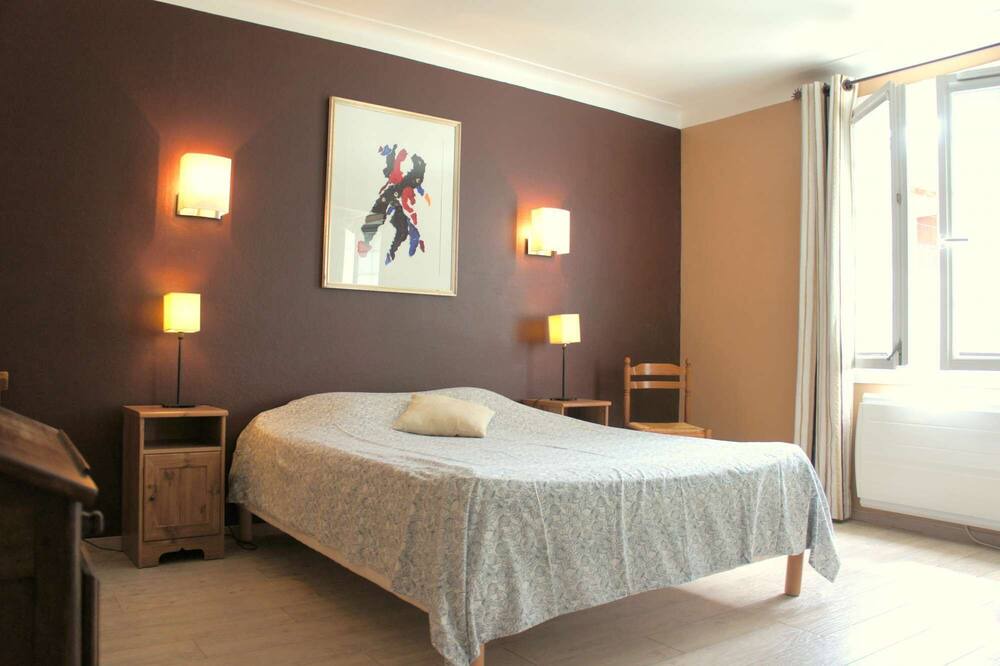 Photo of Bedroom in Forcalquier