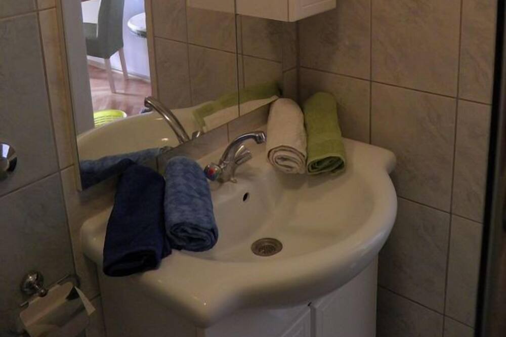 Photo of Bathroom in Brela